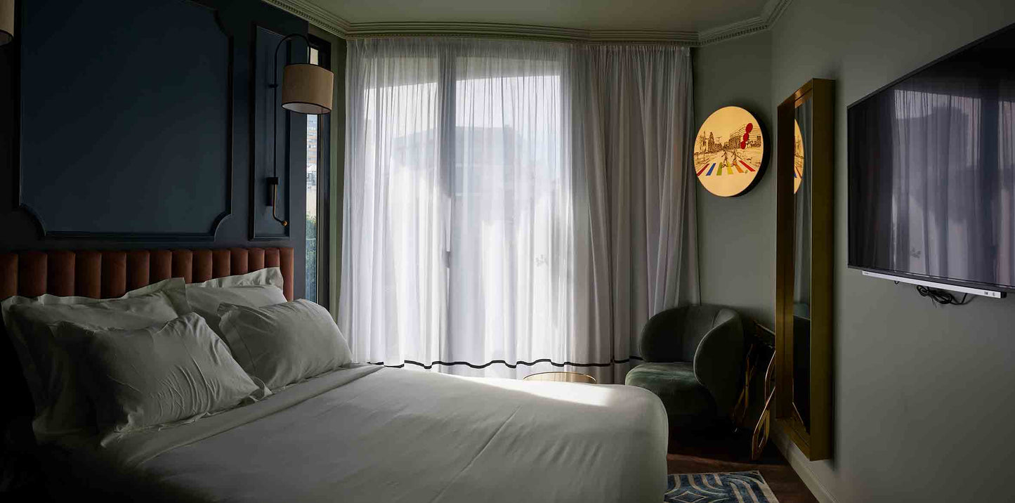 LIGHT BOX TEL AVIV BIALIK SQUARE, OLD CITY HALL